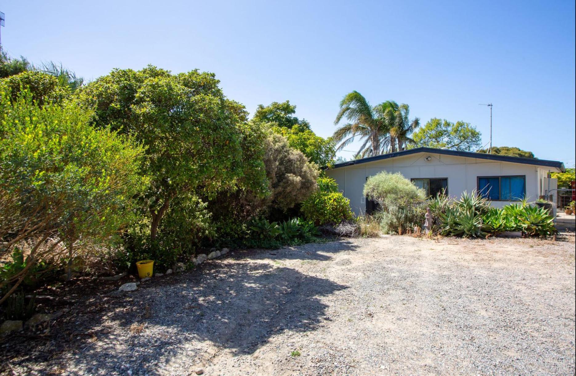 Magic Secret Garden Shack Apartment Port Lincoln Exterior photo